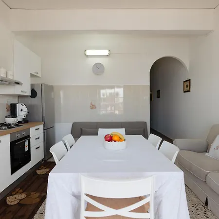 Apartment Le Due Stelle Sul Mare A&g *