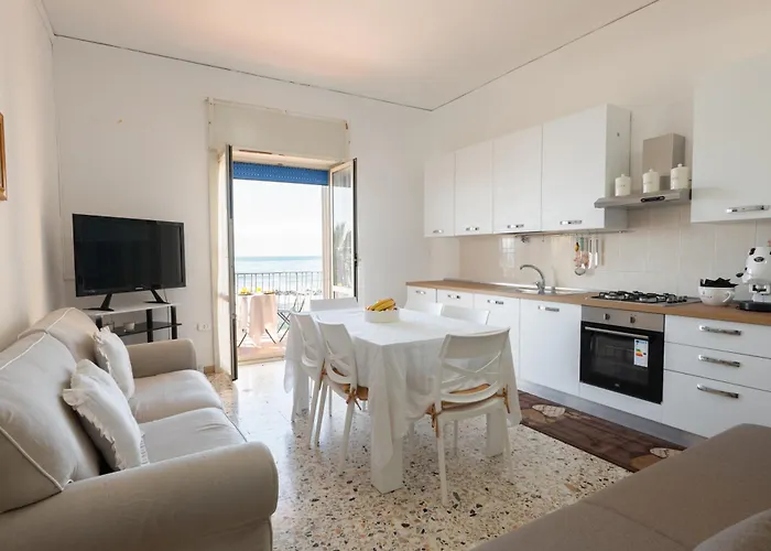 Appartamento Fronte Mare Con Vista Vesuvio Torre del Greco